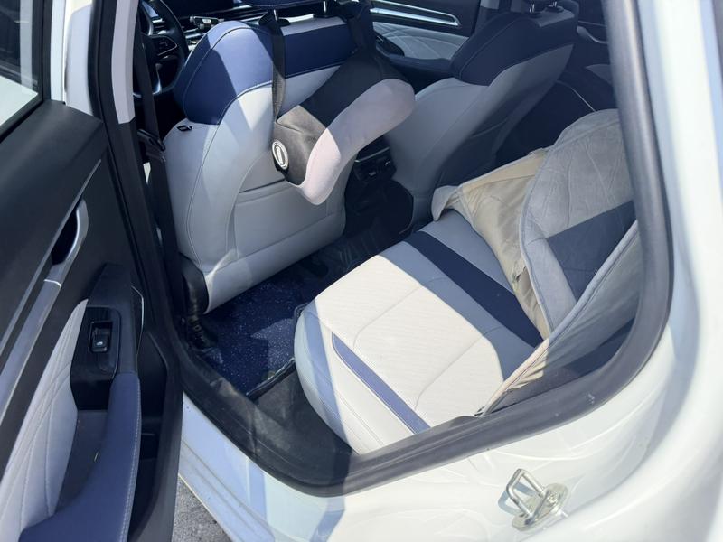 Geely Emgrand, 2021 — фото 11 из 12