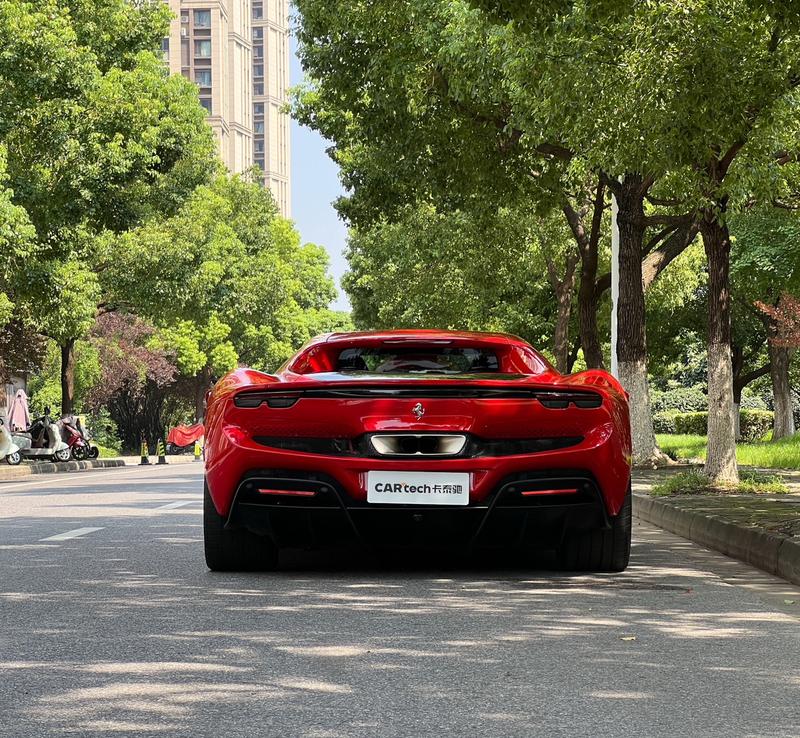 Ferrari 296, 2024 — фото 6 из 12