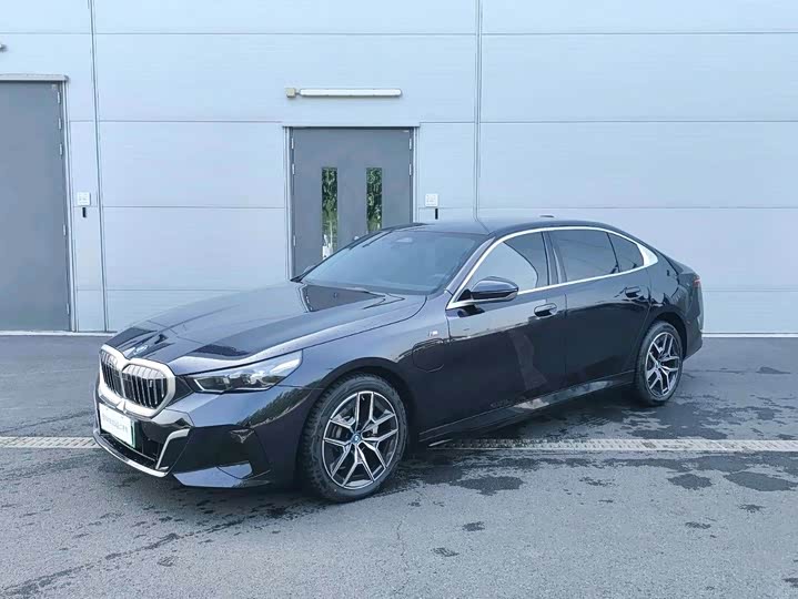 BMW i5, 2025 — купить в Санкт-Петербурге под ключ