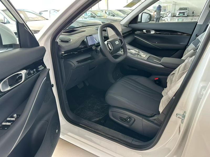 Geely Galaxy E5, 2025 — фото 7 из 9