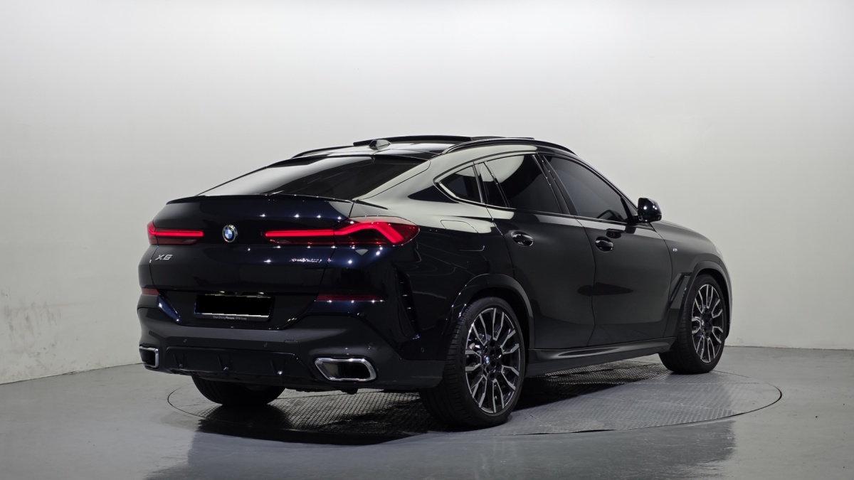 BMW X6, 2024 — фото 2 из 12