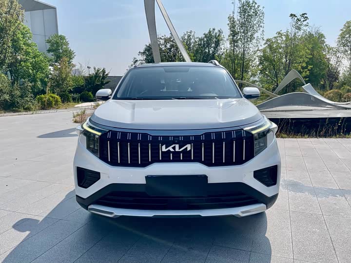 Kia Sportage GT-line, 2022 — фото 2 из 9