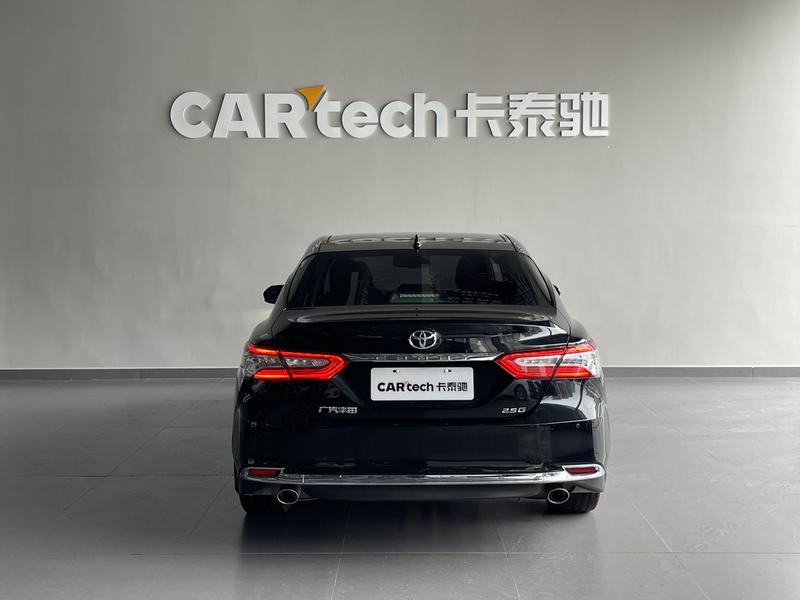 Toyota Camry, 2023 — фото 6 из 12