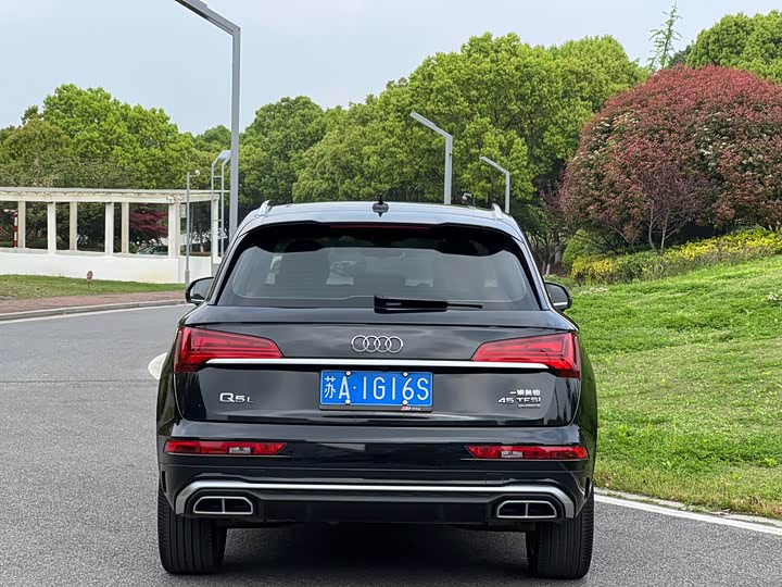 Audi Q5L, 2022 — фото 6 из 9