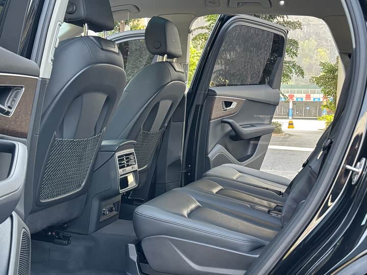 Audi Q7, 2023 — фото 6 из 9