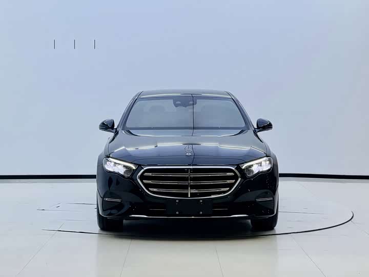 Mercedes-Benz E-Class, 2025 — фото 2 из 9