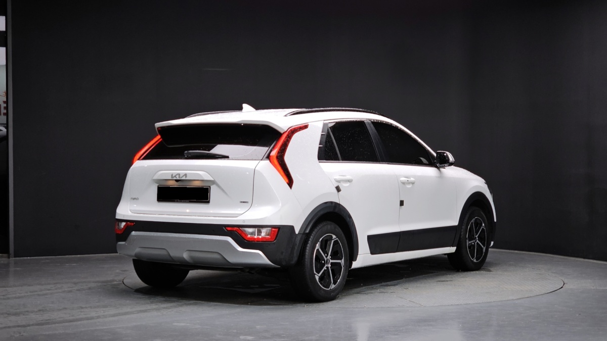 Kia Niro, 2022 — фото 2 из 12