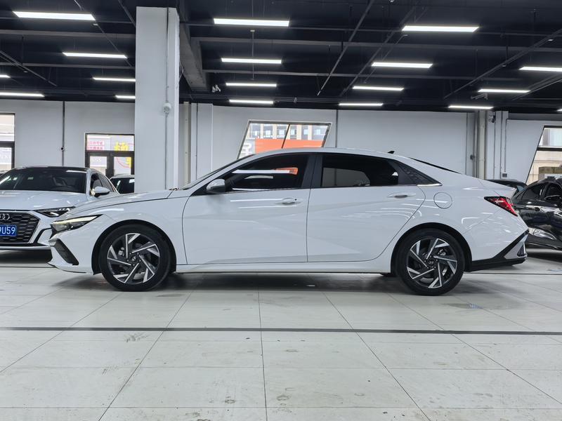 Hyundai Elantra N line, 2023 — фото 4 из 12