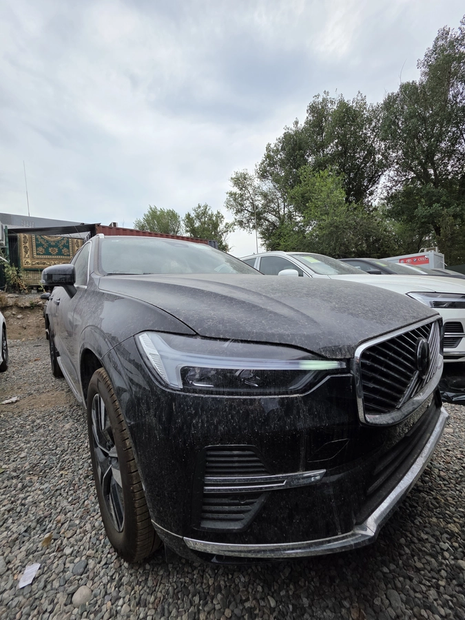 Volvo Xc60, 2025