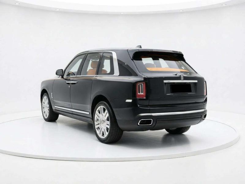 Rolls-Royce Cullinan, 2024 — фото 4 из 11