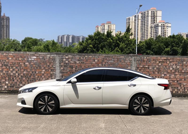Nissan Teana, 2022 — фото 2 из 9