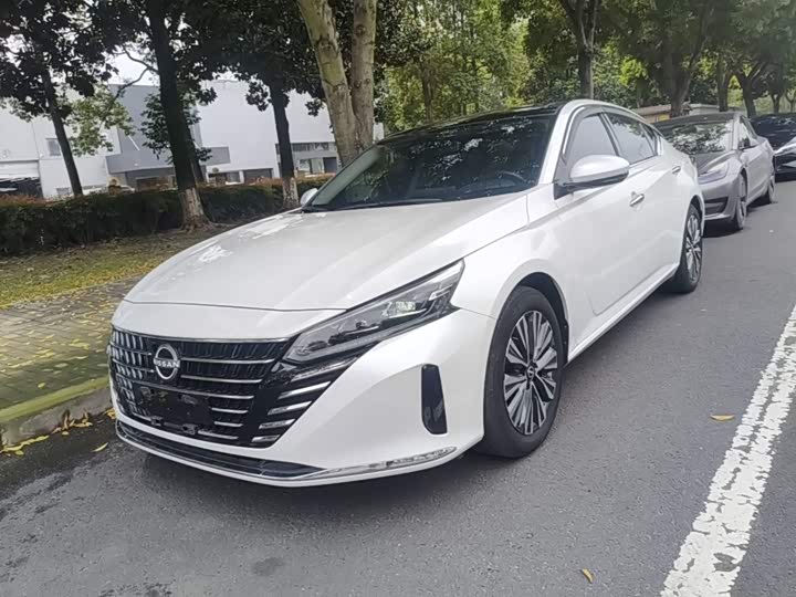 Nissan Teana, 2023 — фото 2 из 9