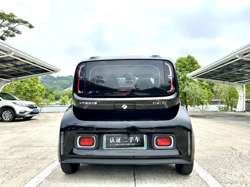 Baojun KiWi EV, 2024 — фото 6 из 12