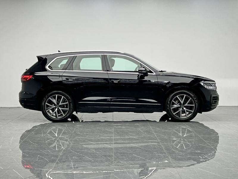 Volkswagen Touareg, 2022 — фото 8 из 12