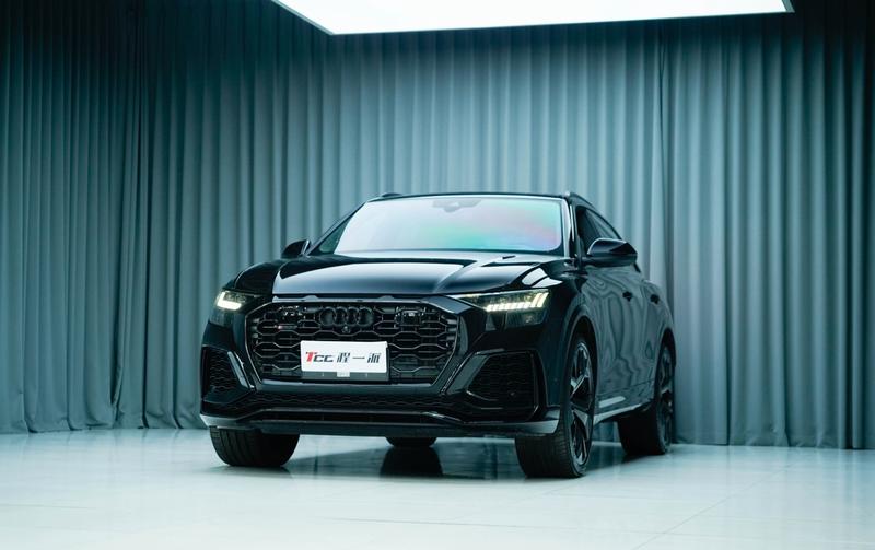 Audi RS Q8, 2021 — купить в Санкт-Петербурге под ключ