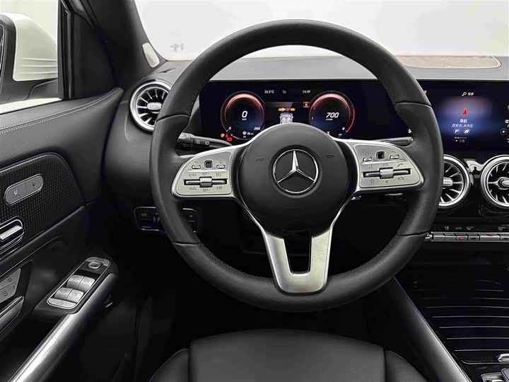 Mercedes-Benz GLA-Class, 2022 — фото 9 из 9