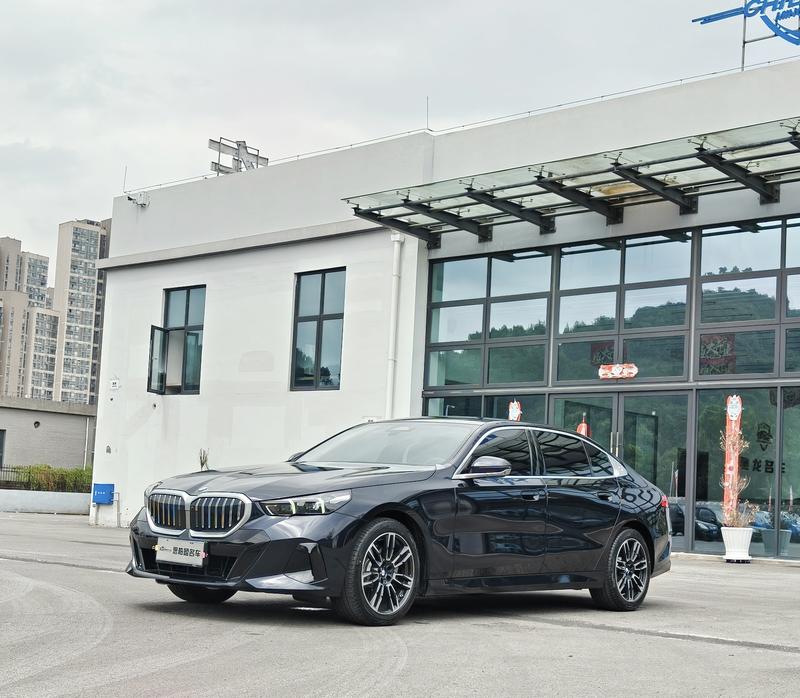 BMW 5 Series, 2026 — купить в Казани под ключ