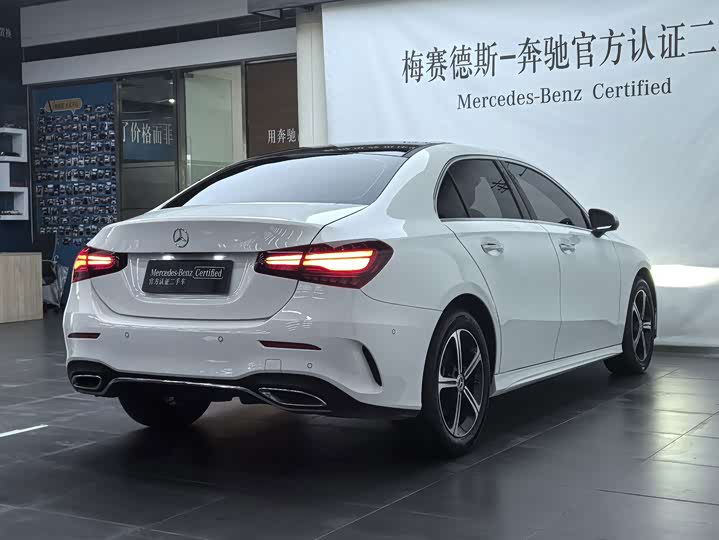 Mercedes-Benz A-Class, 2024 — фото 4 из 9
