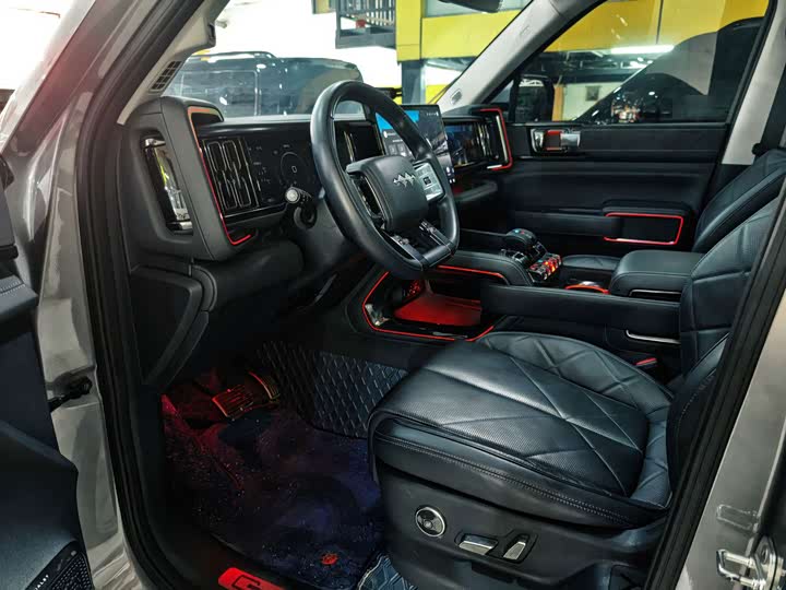 BYD FangChengBao Leopard 5, 2023 — фото 5 из 9