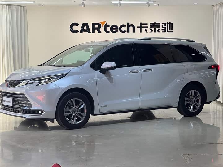 Toyota Sienna, 2021 — купить в Перми под ключ