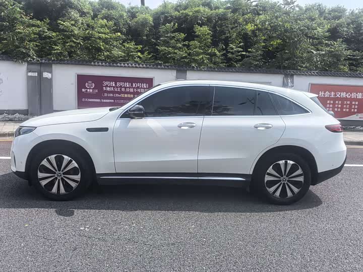 Mercedes-Benz EQC, 2021 — фото 4 из 9