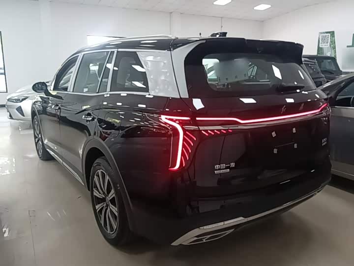 Hongqi HS7 Hybrid, 2026 — фото 5 из 9