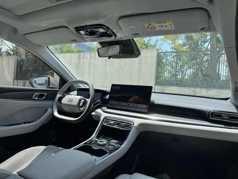 Geely Galaxy Starshine 6, 2025 — фото 9 из 12