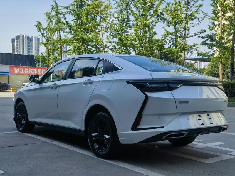 Dongfeng Aeolus Yixuan, 2025 — фото 4 из 10