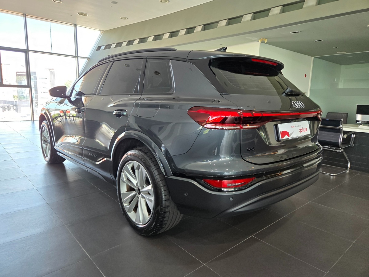 Audi Q6 e-tron, 2025 — фото 2 из 12