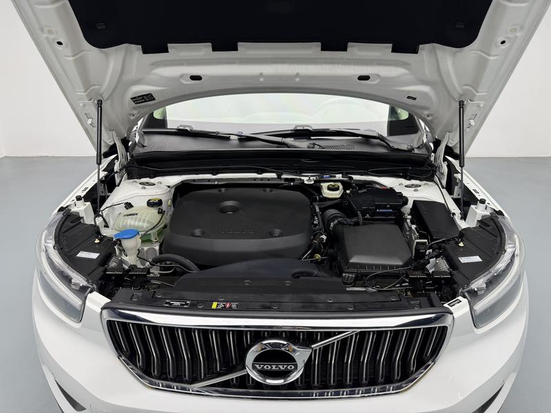 Volvo XC40, 2022 — фото 12 из 12