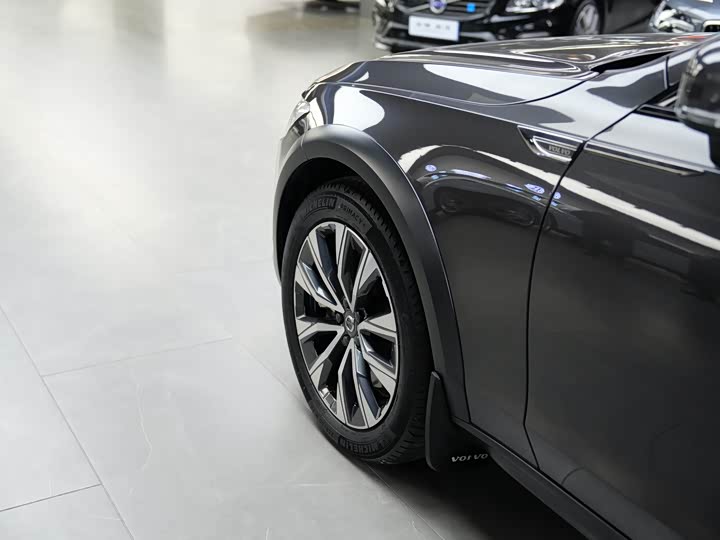 Volvo V90, 2023 — фото 7 из 9