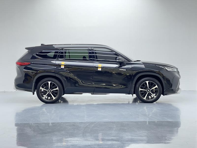 Toyota Crown Kluger, 2022 — фото 8 из 12