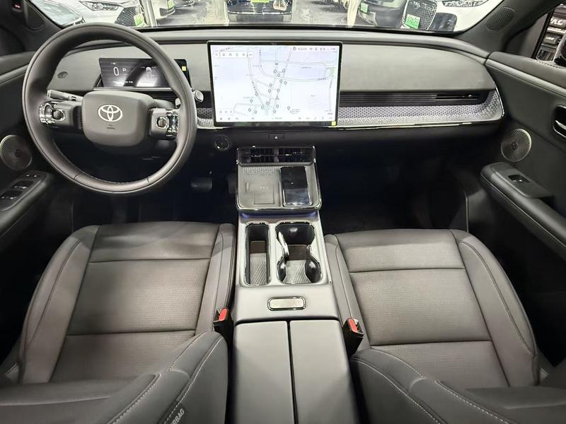 Toyota bZ3X, 2025 — фото 7 из 10