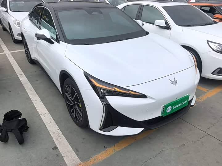 BAIC Arcfox Alpha S5, 2026 — фото 4 из 9
