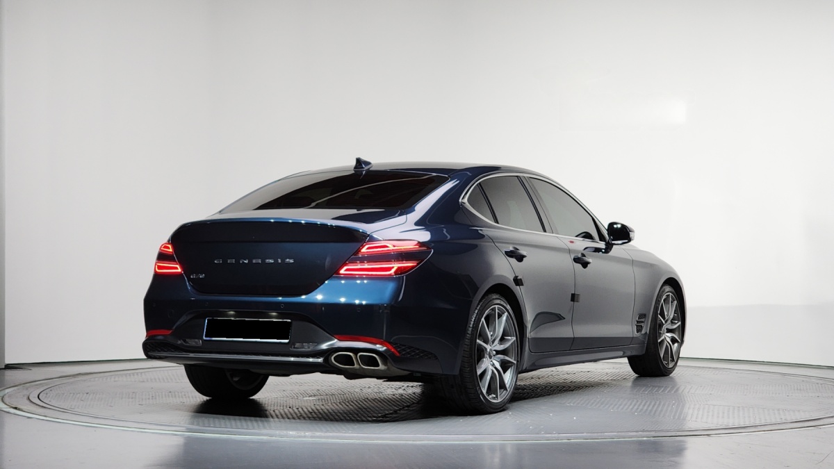 Genesis G70, 2022 — фото 2 из 12
