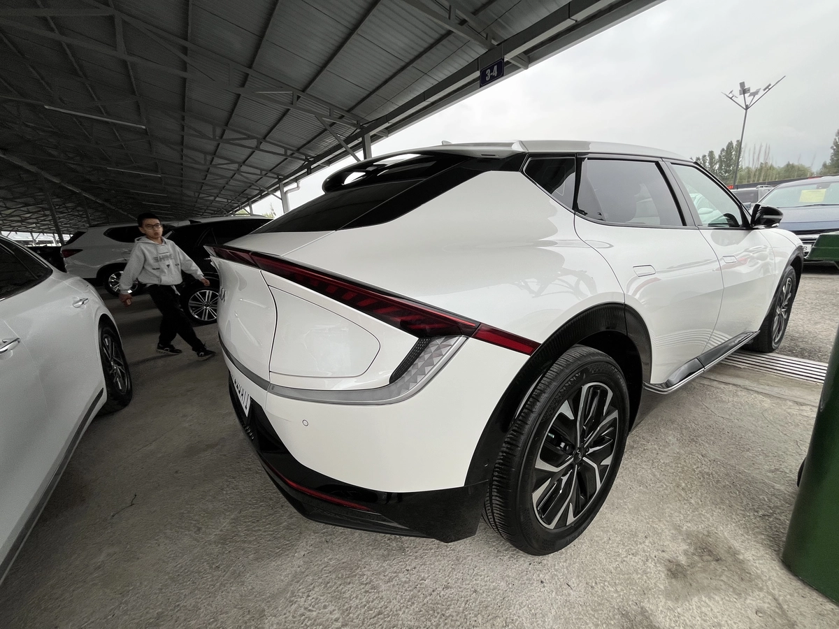 Kia EV6, 2021 — фото 7 из 9