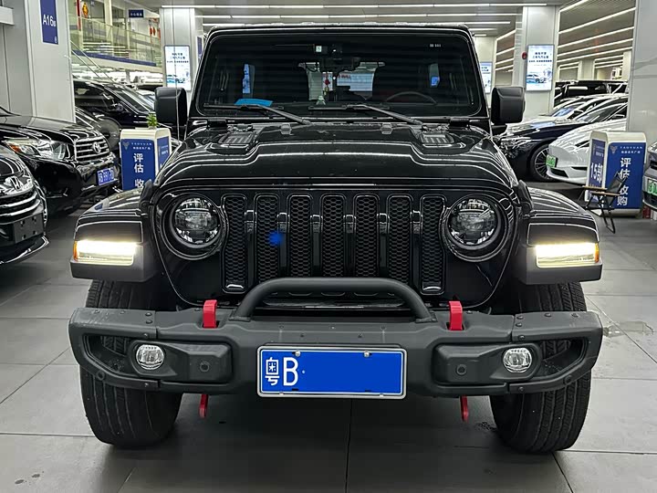 Jeep Wrangler, 2023 — фото 2 из 9