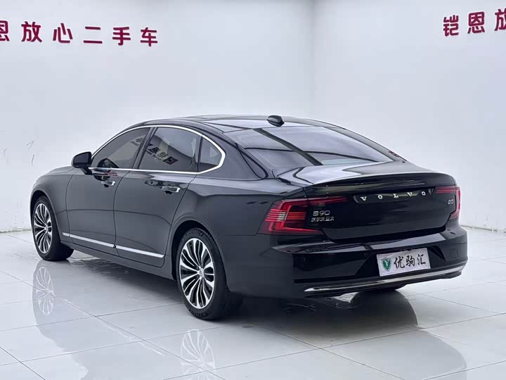 Volvo S90, 2023 — фото 6 из 9