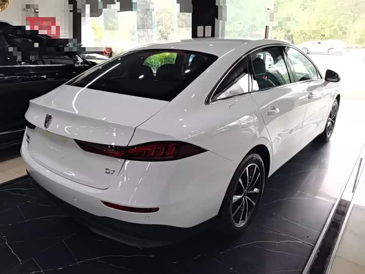 Roewe D7, 2026 — фото 7 из 9