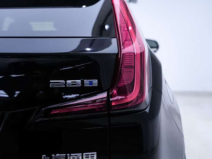Cadillac XT4, 2023 — фото 9 из 9