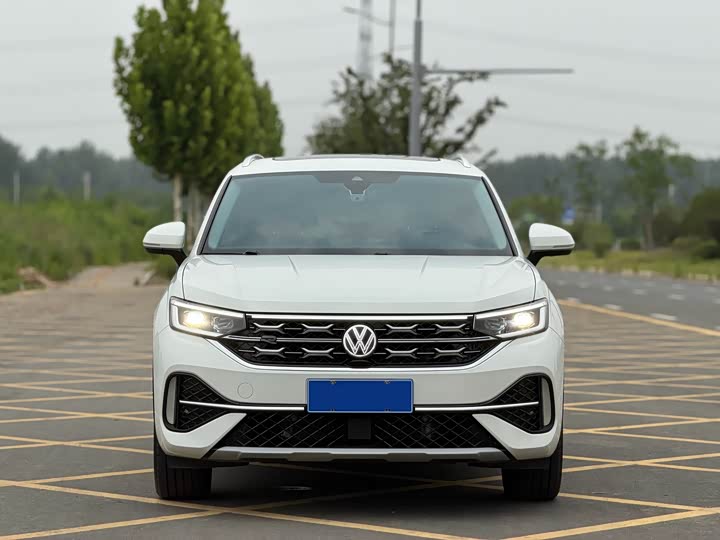 Volkswagen Tayron X, 2023 — фото 2 из 9