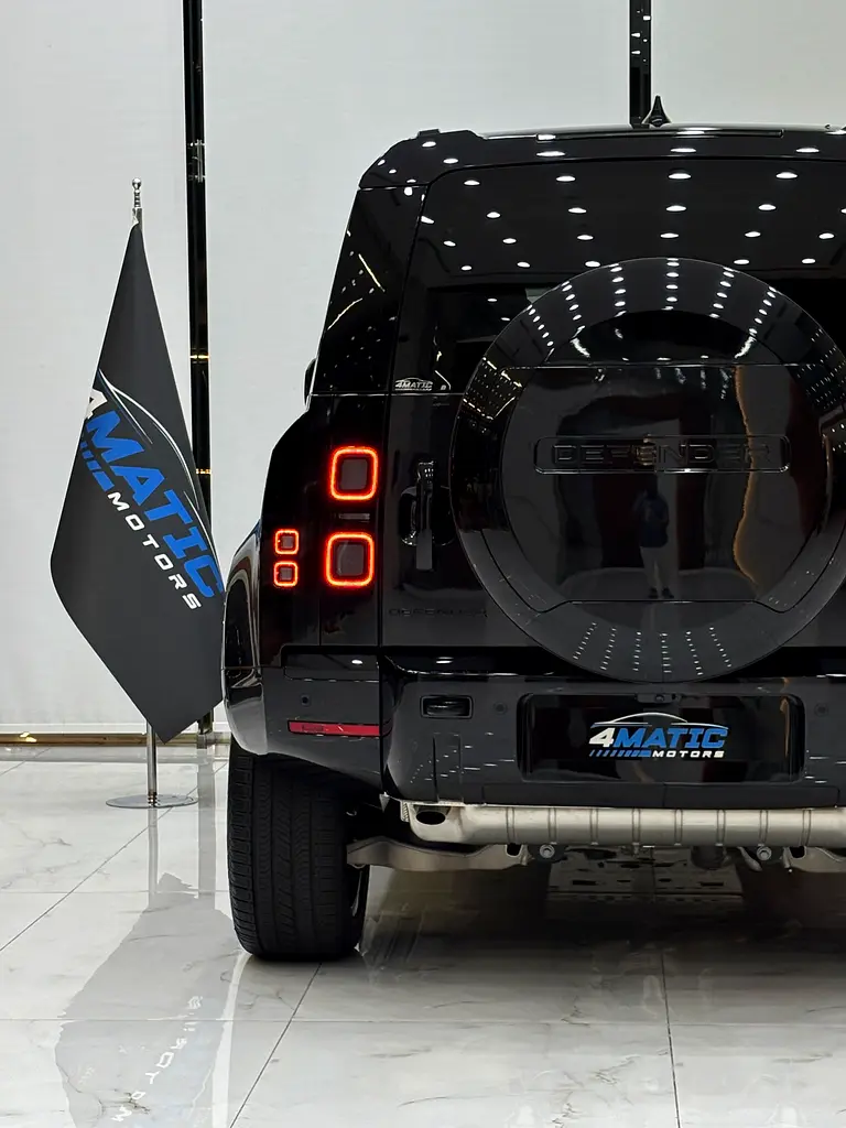 Land Rover Defender, 2026 — фото 9 из 10