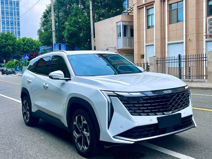 Geely Atlas L, 2023 — фото 3 из 9