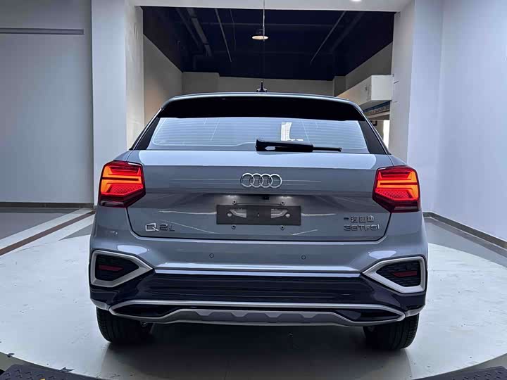 Audi Q2L, 2023 — фото 5 из 9
