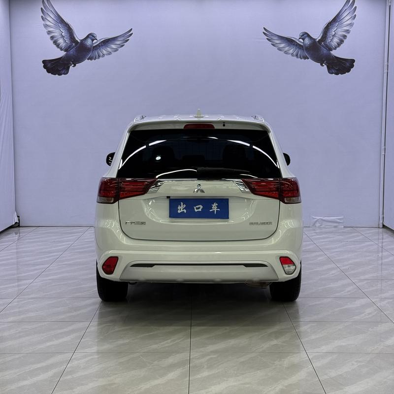 Mitsubishi Outlander, 2021 — фото 5 из 12