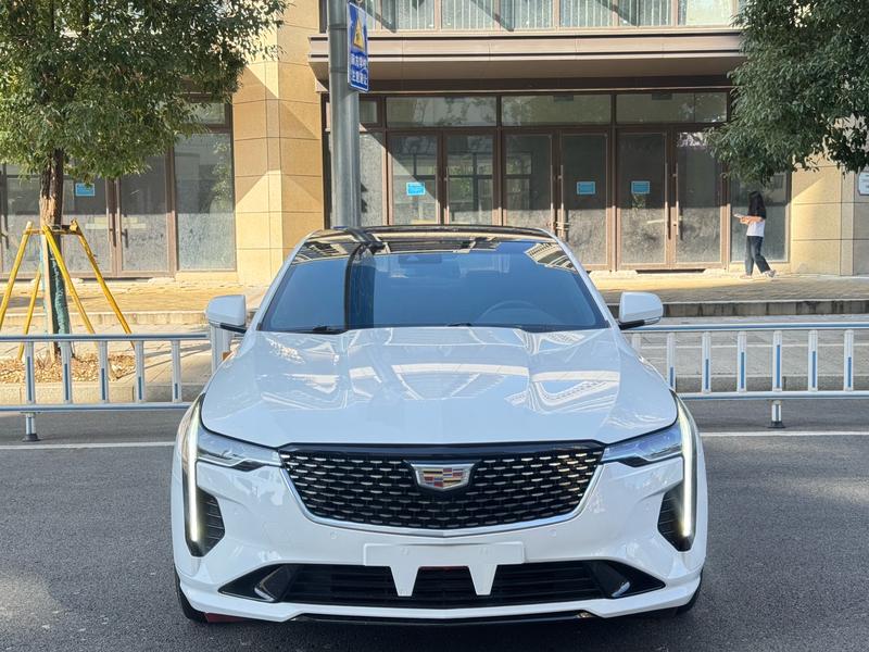 Cadillac CT4, 2022 — фото 2 из 10