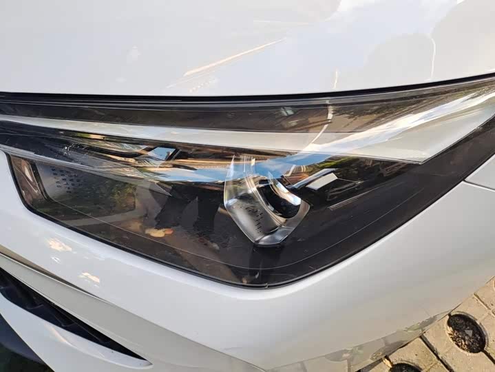Roewe i5, 2025 — фото 5 из 9