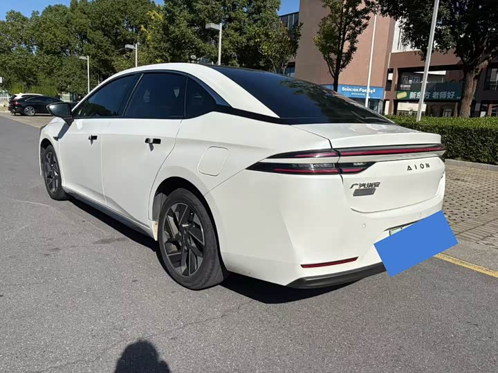 GAC Aion S Plus, 2022 — фото 7 из 9