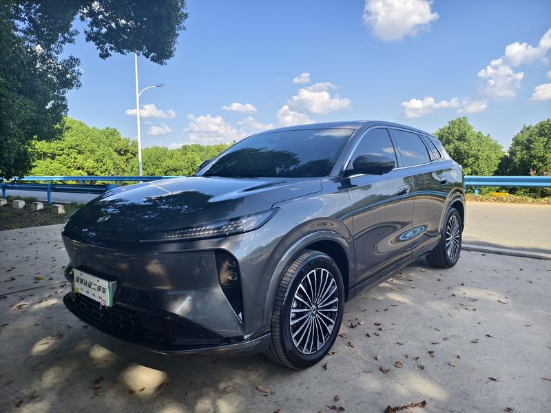 Dongfeng Aeolus L8, 2025 — купить в Саратове под ключ