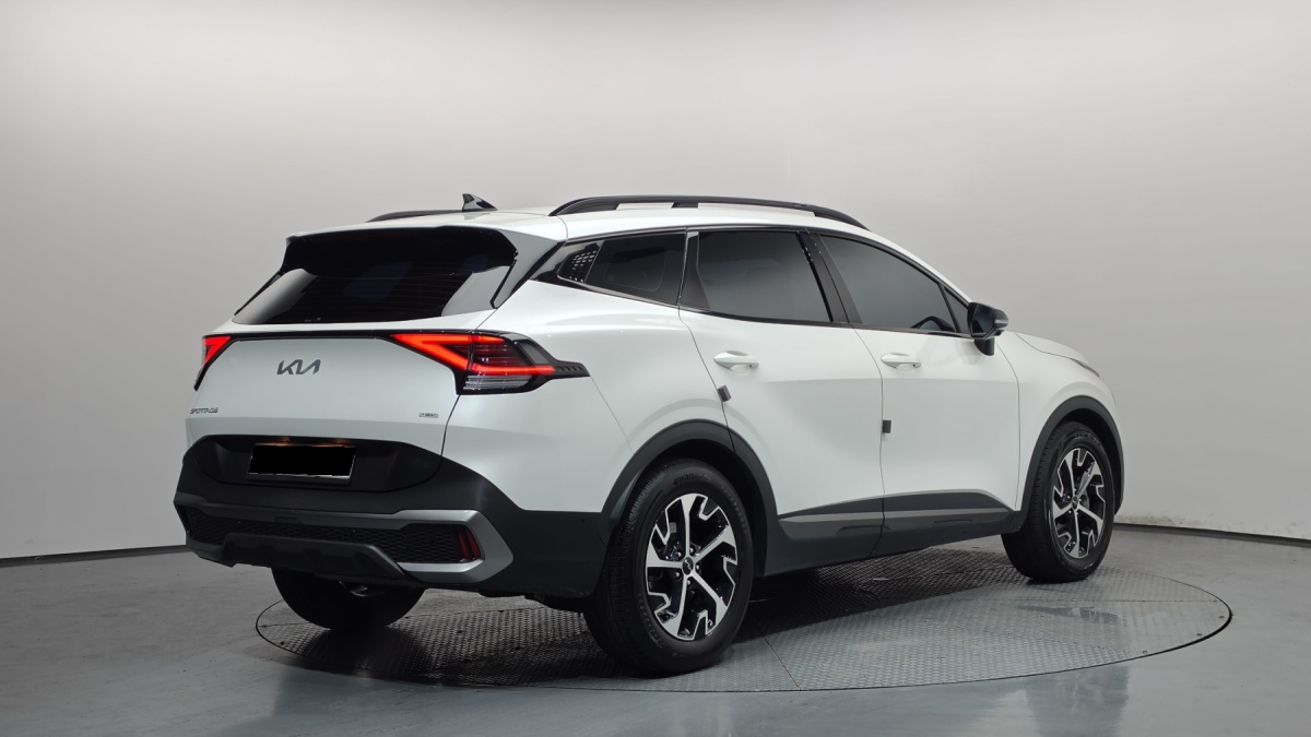 Kia Sportage, 2022 — фото 2 из 12